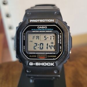 90's Vintage G-Shock Digital Watch - DW-5600E